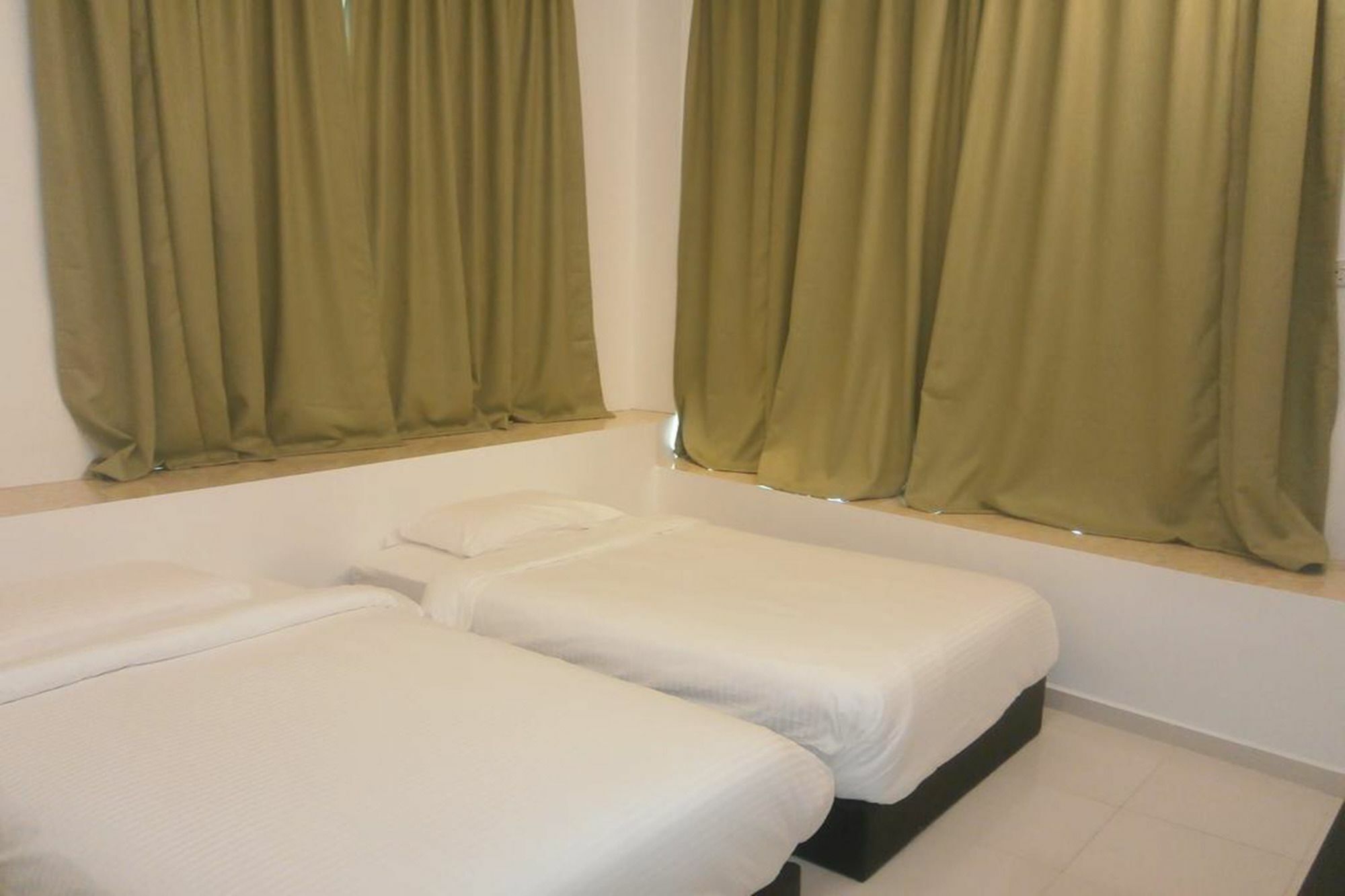 F.M Guesthouse Kampong Darat Tanah Puteh Extérieur photo